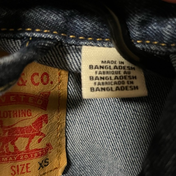 Levis Womens Ex-Boyfriend Trucker Jacket XS Blue MSRP $90 - Picture 8 of 8